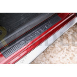 Накладки на внутренние пороги дверей Вариант 1 Renault Duster 2010-2014 (I поколение)