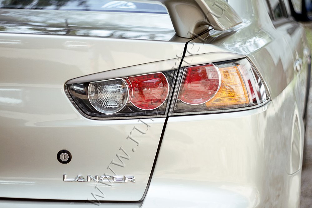 Накладки на задние фонари (реснички) Mitsubishi Lancer X 2015-