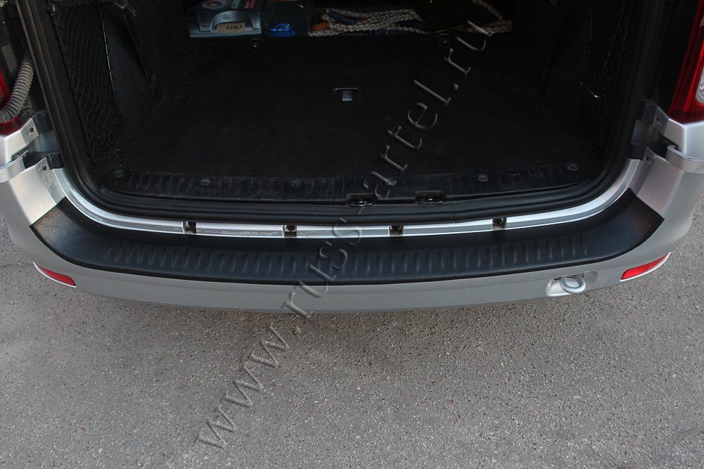 Защитная накладка заднего бампера Lada (ВАЗ) Largus фургон 2012-