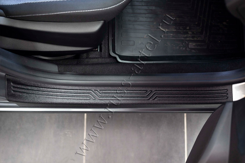 Накладки на внутренние пороги передних дверей (2шт.) Renault Arkana 2019-